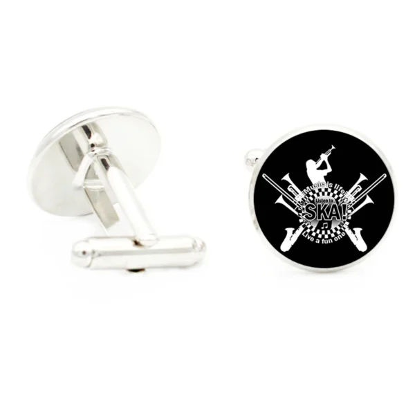 bouton de manchette musical